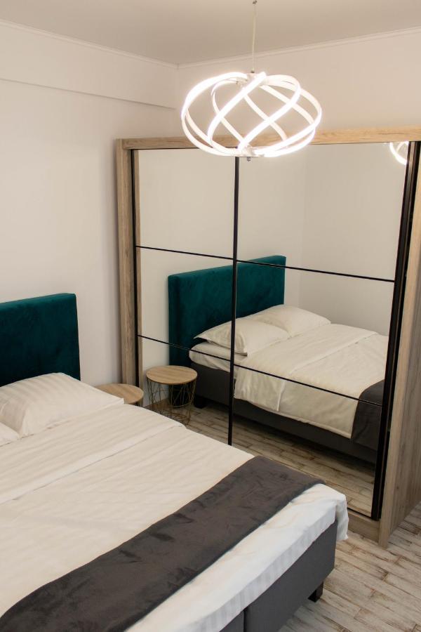 Yzza Apartament Năvodari Extérieur photo