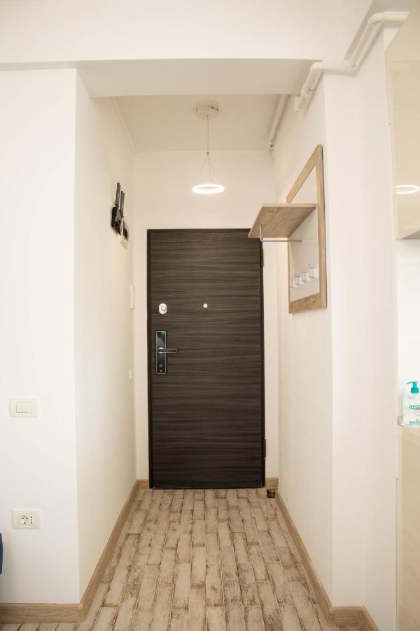 Yzza Apartament Năvodari Extérieur photo